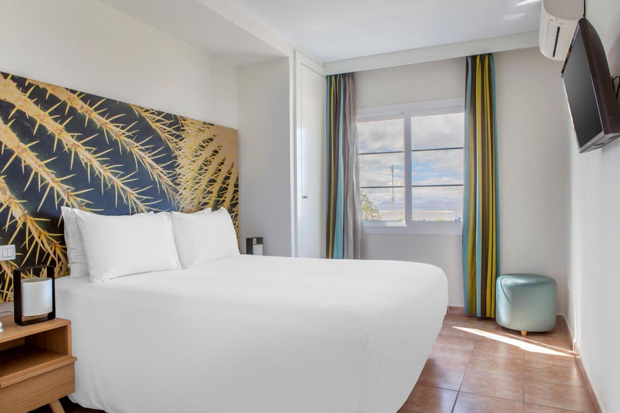 Two-Bedroom Apartment,1546646923:JPEG